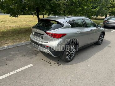 Infiniti QX30 