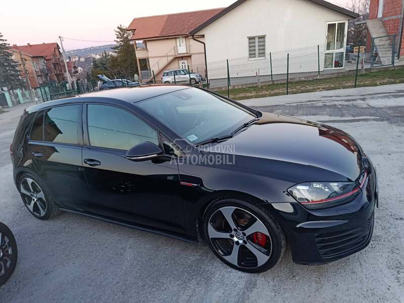 Volkswagen Golf 7 GTI PERFORMANCE CH