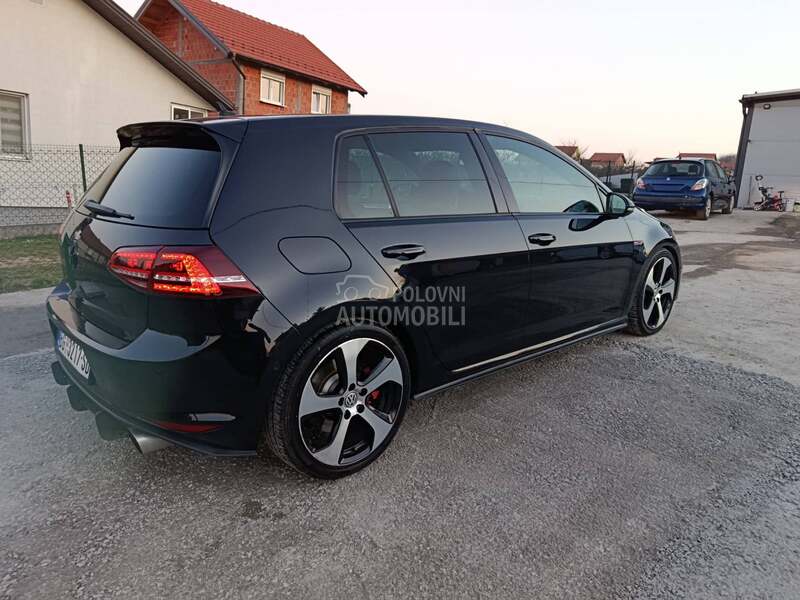 Volkswagen Golf 7 GTI PERFORMANCE CH