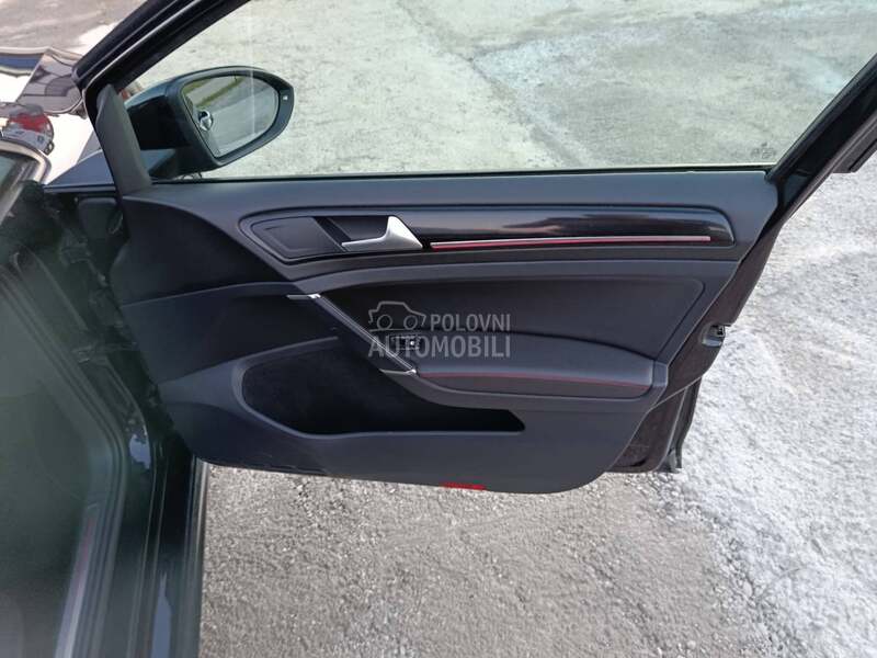 Volkswagen Golf 7 GTI PERFORMANCE CH