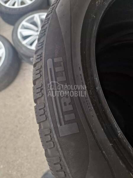 Pirelli 275/45 R21 Zimska