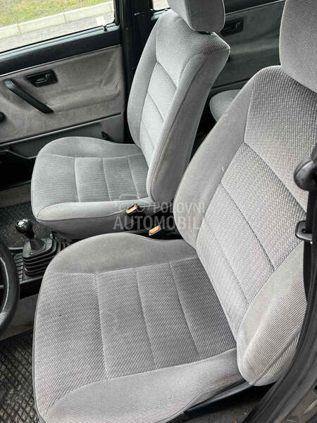 Volkswagen Golf 2 1.6B