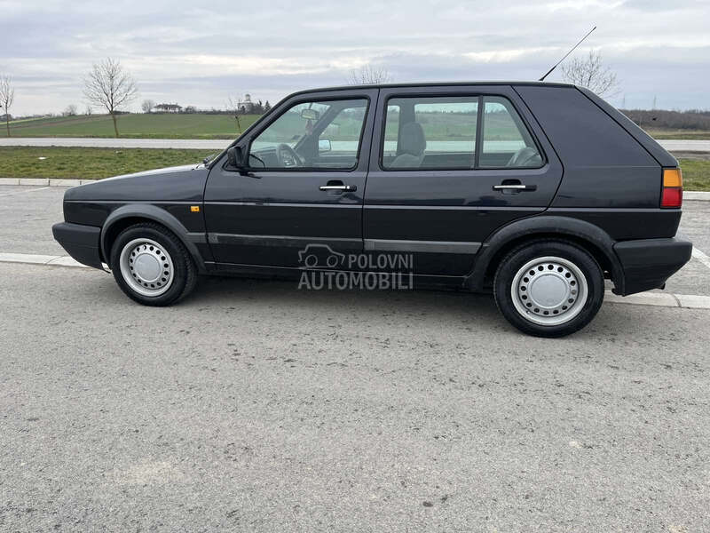 Volkswagen Golf 2 1.6B