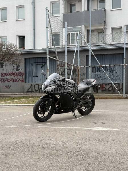 Kawasaki Ninja 300 A2