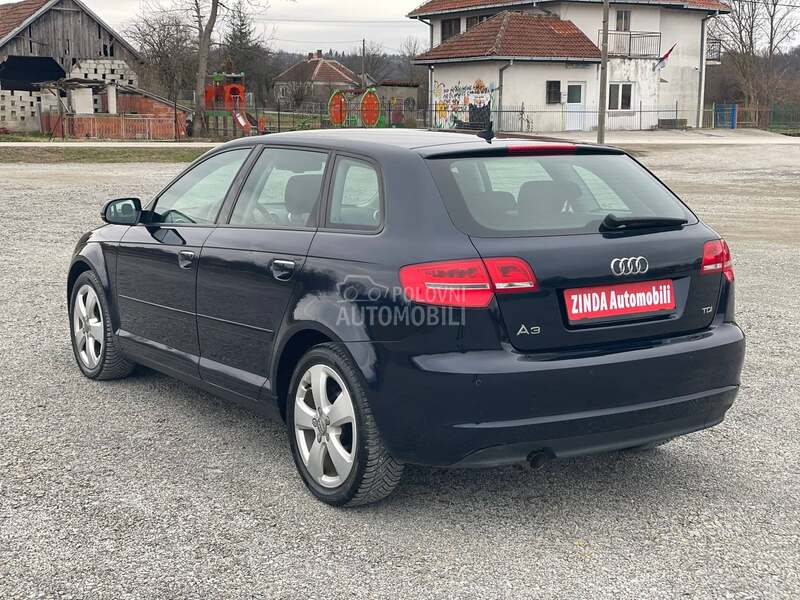 Audi A3 N A V I