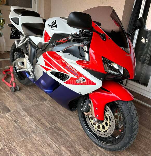Honda cbr 1000rr