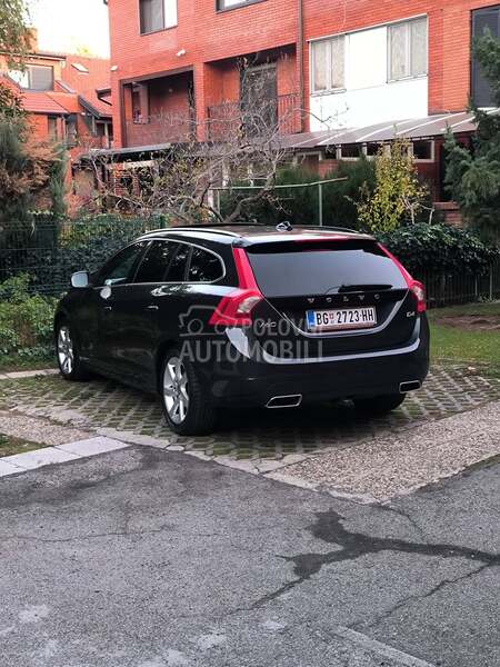 Volvo V60 