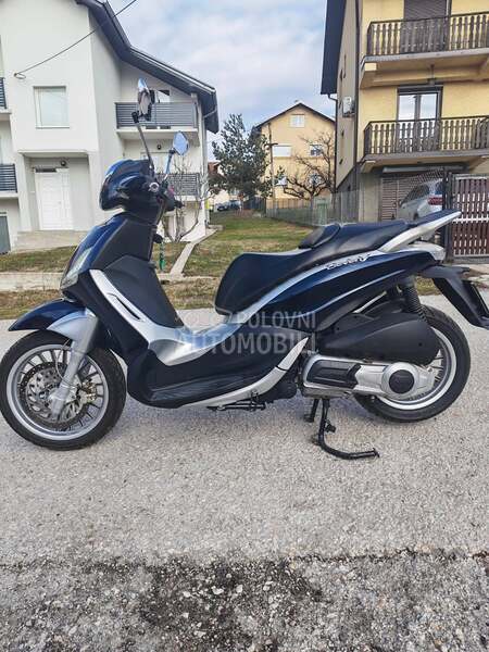 Piaggio Beverly 300