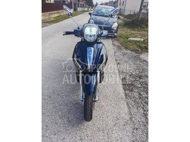 Piaggio Beverly 300