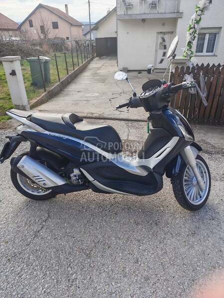 Piaggio Beverly 300