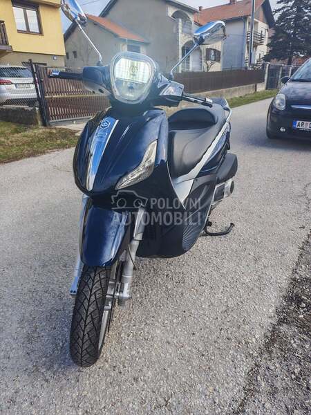 Piaggio Beverly 300