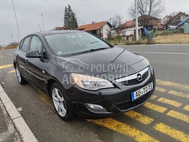Opel Astra J 