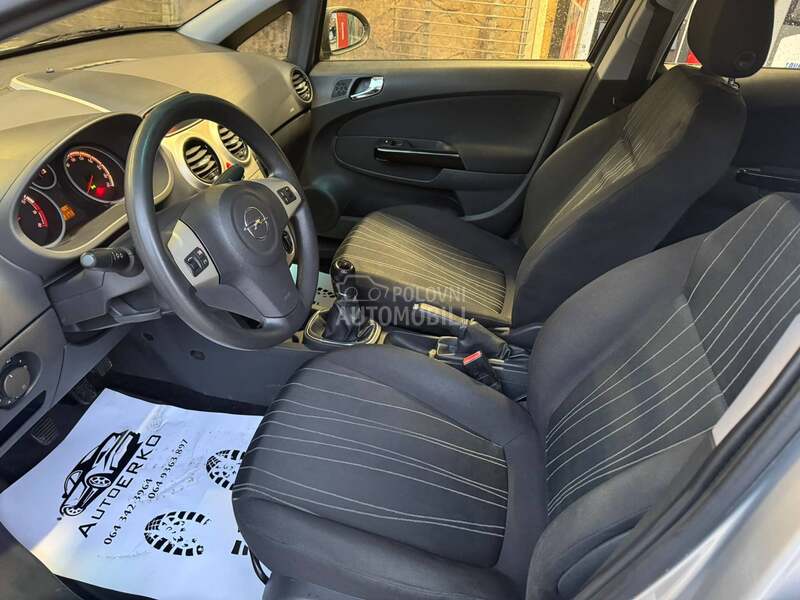Opel Corsa D 