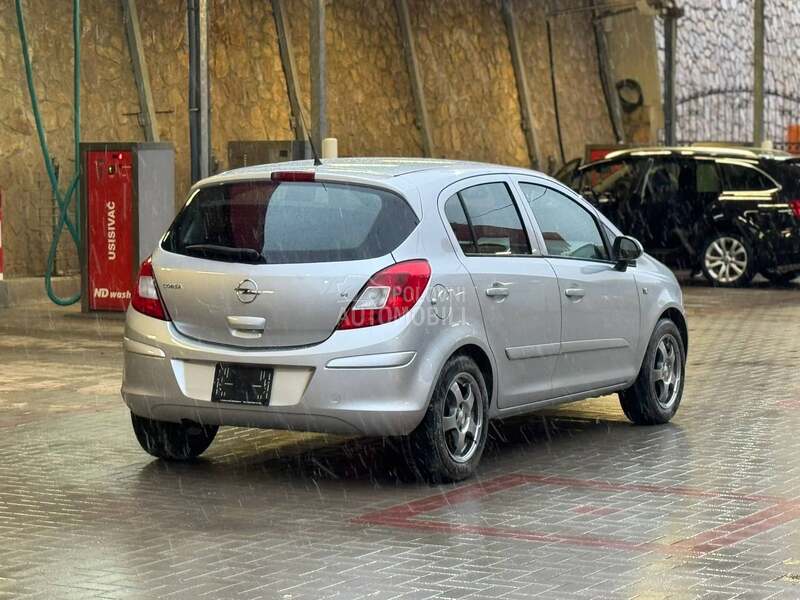 Opel Corsa D 