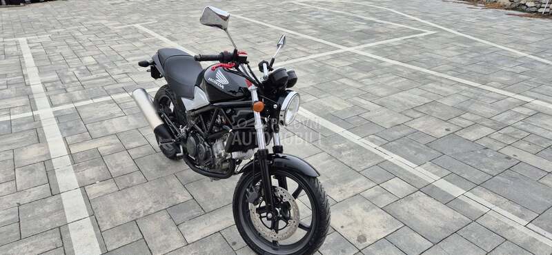 Honda vtr 250