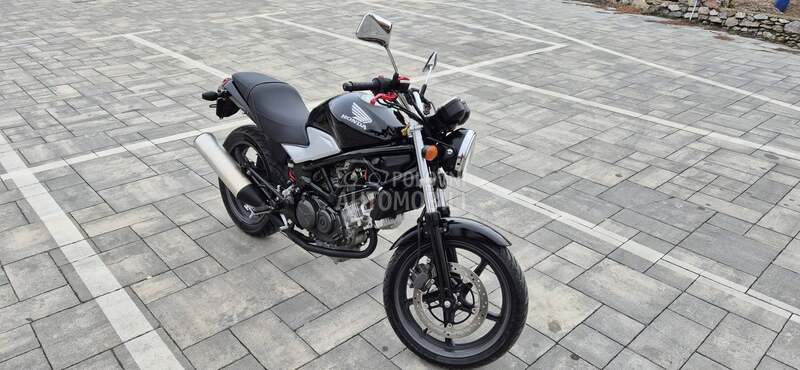 Honda vtr 250