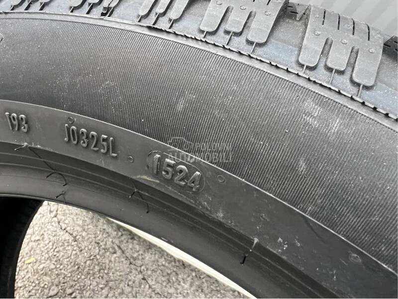 Pirelli 215/55 R17 Zimska