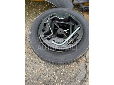 rezerni tocak sa alatom za Fiat Grande Punto