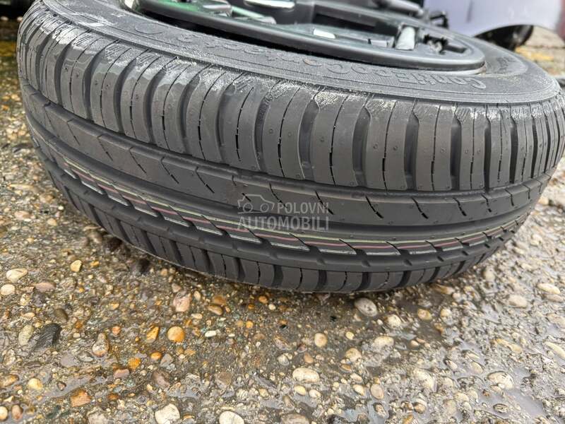 rezerni tocak sa alatom