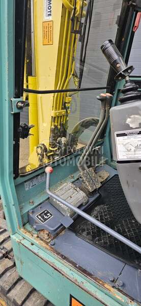 Yanmar B27 FABRICKO STANJE 3,1T