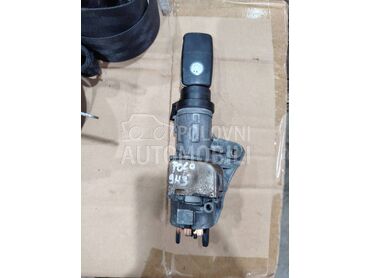 Kontakt brava za Volkswagen Polo od 2005. do 2008. god.