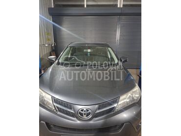 Toyota RAV 4 2013. god. -  kompletan auto u delovima