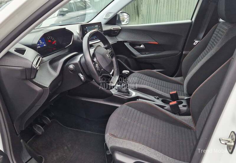 Peugeot 2008 1.5 hdi active plus