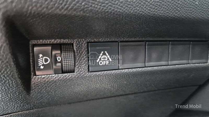 Peugeot 2008 1.5 hdi active plus