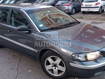 Volvo V70 D5