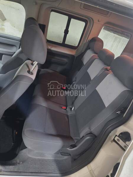 Delovi za Volkswagen Caddy 2013. god.