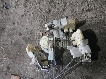 Unutrašnja brava za Honda Jazz od 2001. do 2008. god.