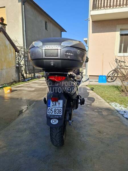 Suzuki V Strom DL650