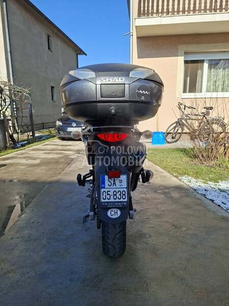 Suzuki V Strom DL650