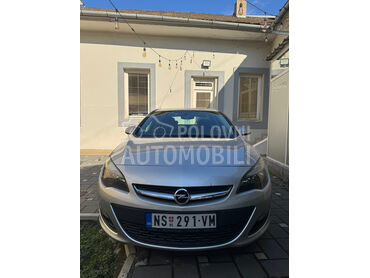 Opel Astra J 