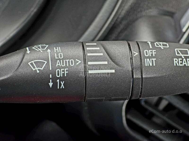 Opel Combo 1.5d L2 AT8