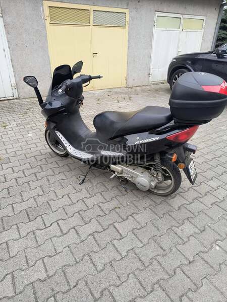 Sprint Fvision,     1. Vlasnik