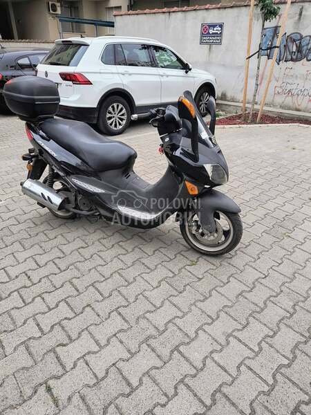 Sprint Fvision,     1. Vlasnik