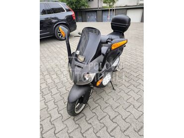 Sprint Fvision,     1. Vlasnik