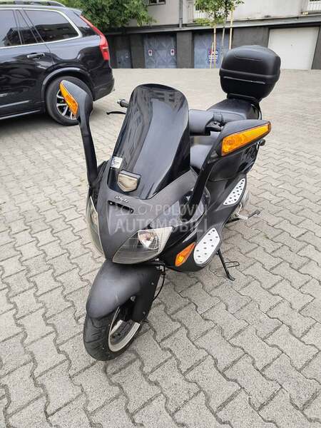 Sprint Fvision,     1. Vlasnik