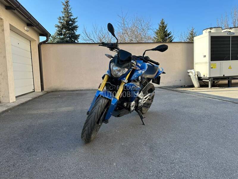 BMW g310r