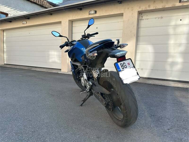 BMW g310r