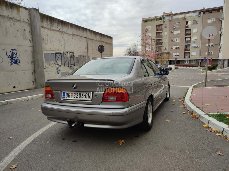 BMW 520 