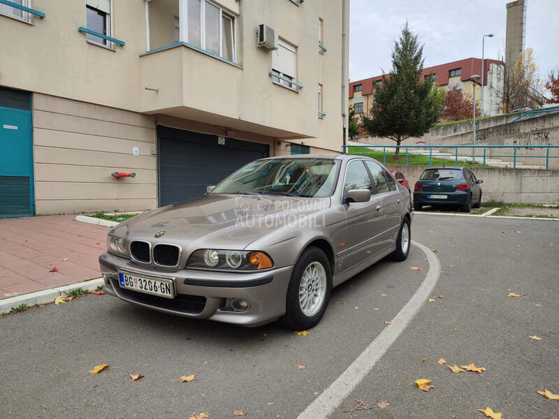 BMW 520 