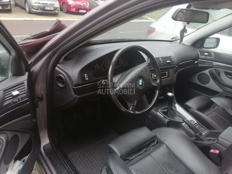 BMW 520 