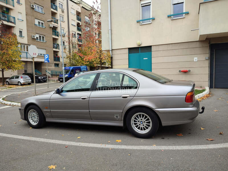 BMW 520 