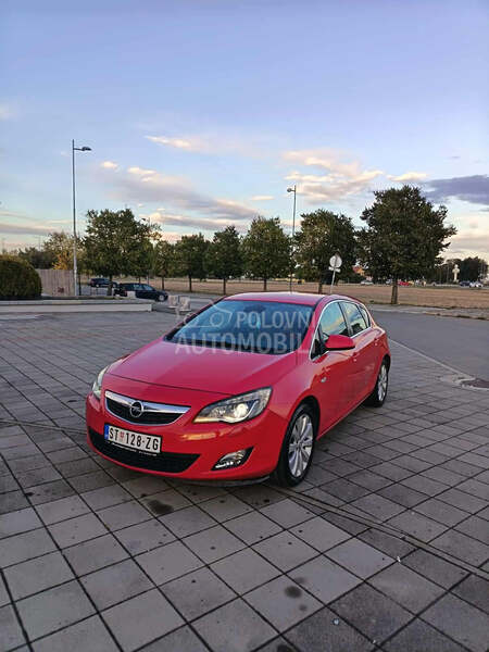 Opel Astra J 1.6