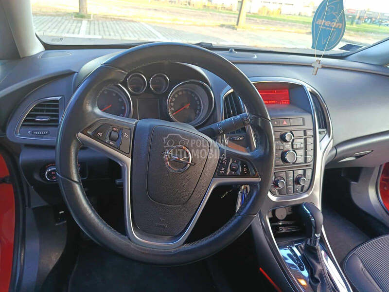 Opel Astra J 1.6