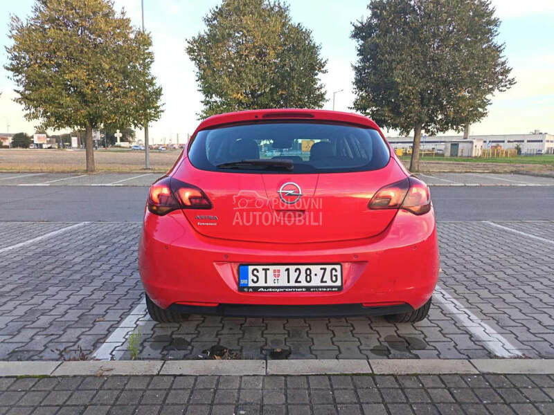 Opel Astra J 1.6