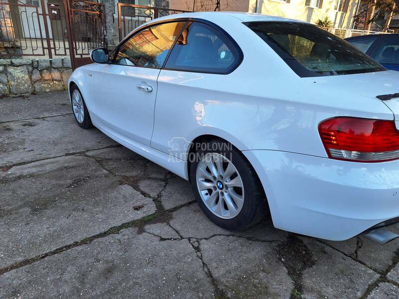 BMW 118 