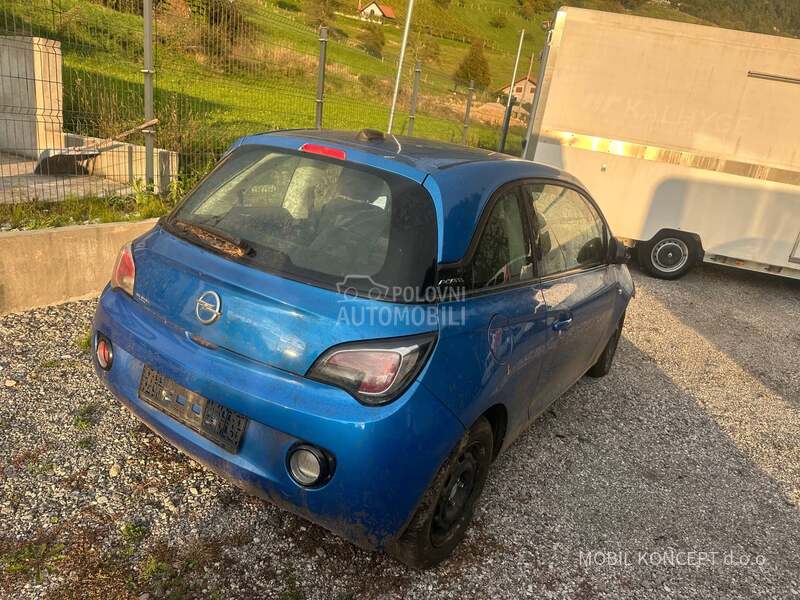 Opel Adam 